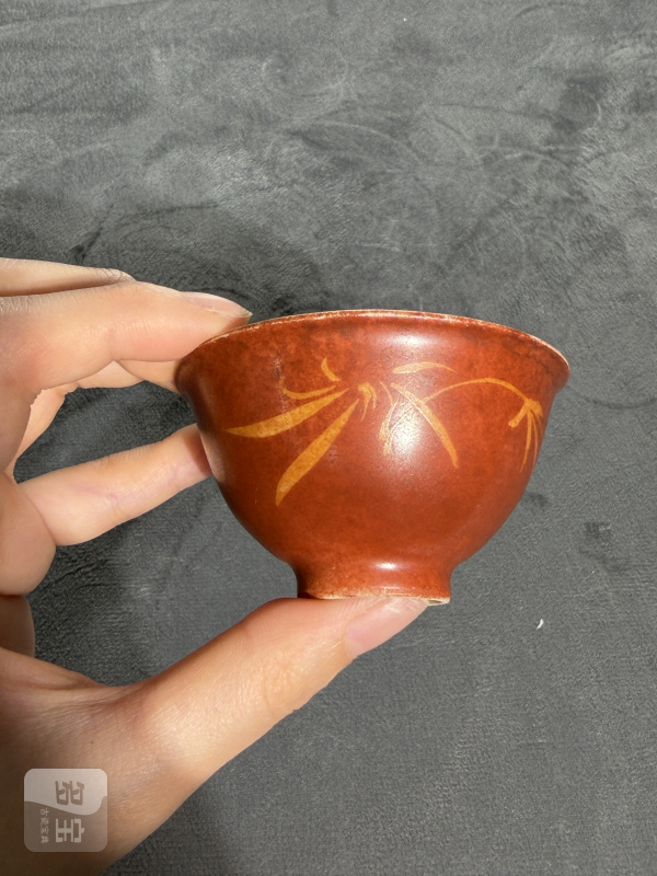清乾隆珊瑚红釉描金竹纹小茶园 - 图2